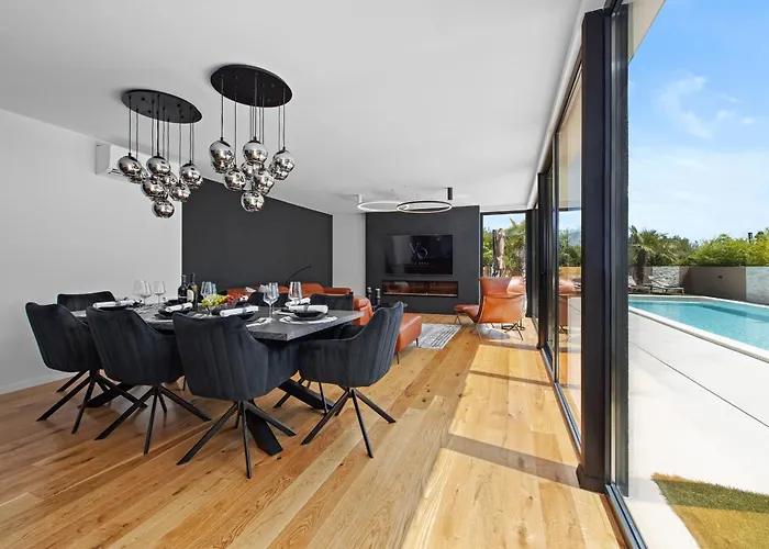 Osea In With Sauna Only 1.5 Km From The Vila