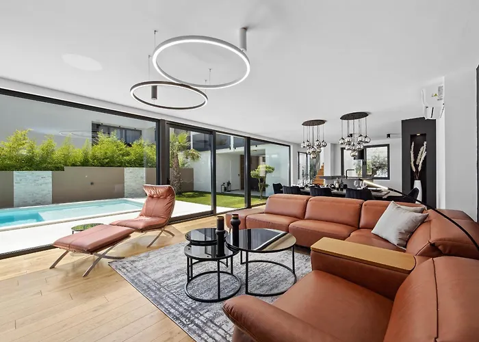 Osea In With Sauna Only 1.5 Km From The Vila Medulin