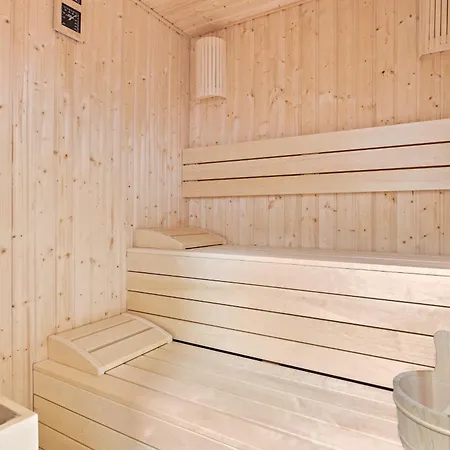 Osea In With Sauna Only 1.5 Km From The Vila *